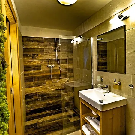 Cardinal Jasna Mountain Wellness Apartman Deménvölgy